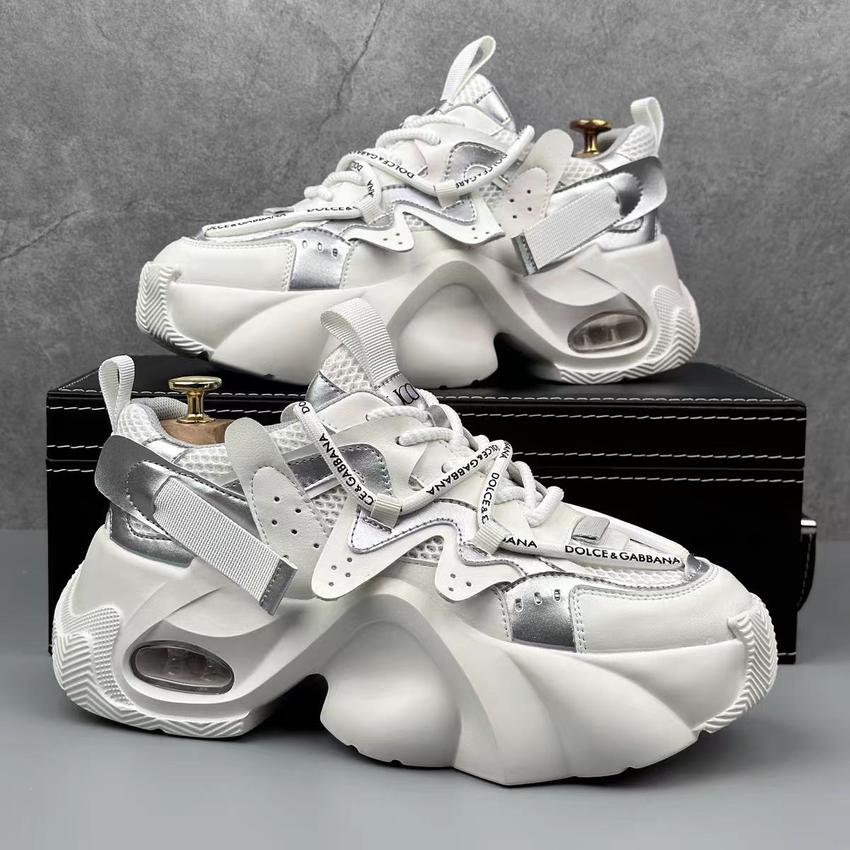 Sepatu Pria Kasual Model Dad S - Sneaker Career ulasan dan harga